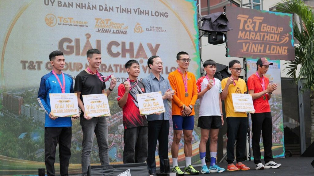 Hơn 5.000 runner tranh tài tại T&T Group Marathon