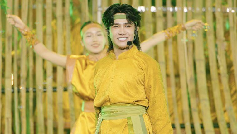 Chèo, cải lương lên sân khấu 'Anh trai vượt