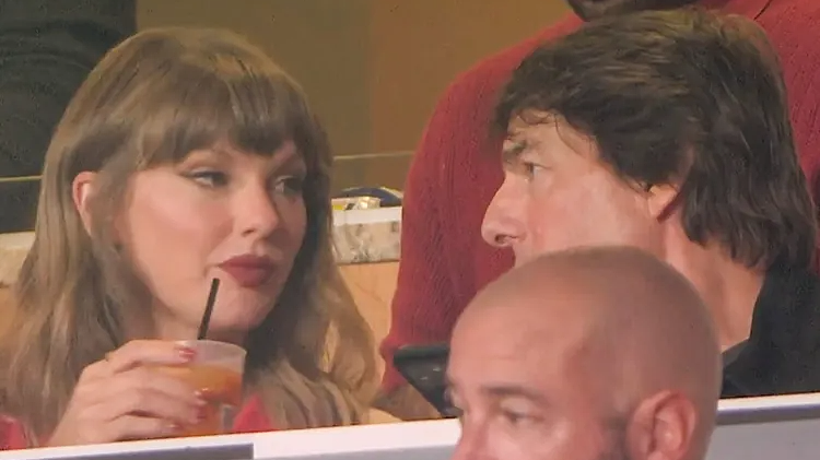 Taylor Swift, Tom Cruise cổ vũ trận đấu của