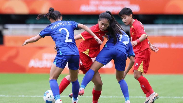 Nữ Việt Nam 0-0 Đài Loan (H1): Thế trận