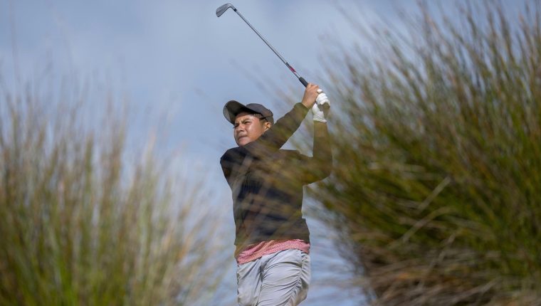 Hai golfer Việt Nam vượt cắt loại tại APAC