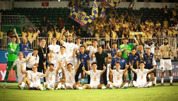 SLNA lên đỉnh bảng V-League 2026-2027
