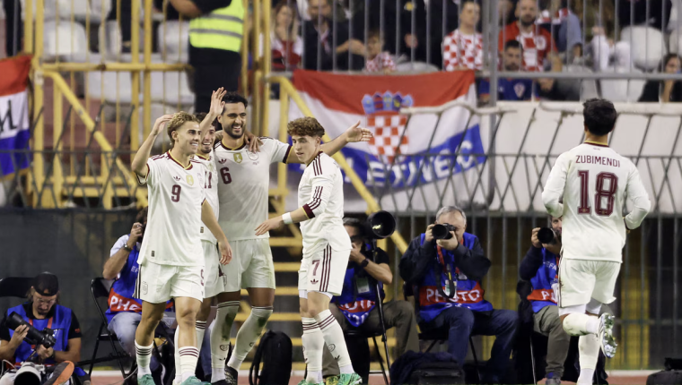 Tây Ban Nha thắng Croatia, vào tứ kết Nations