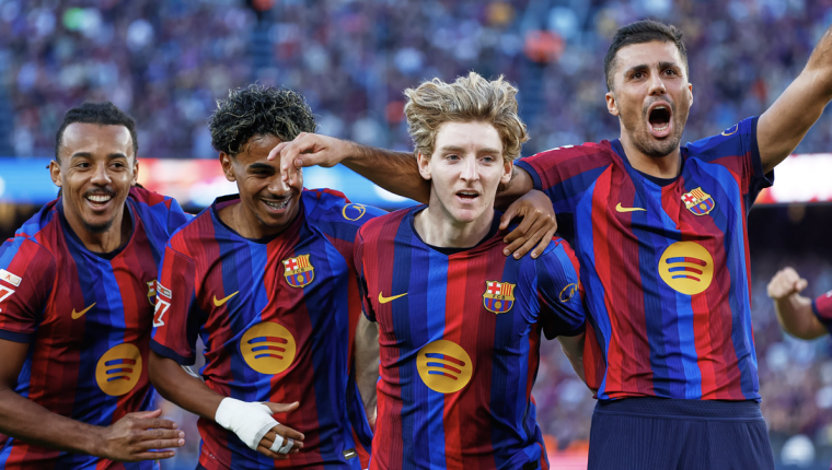 Barca toàn thắng chín trận đầu mùa