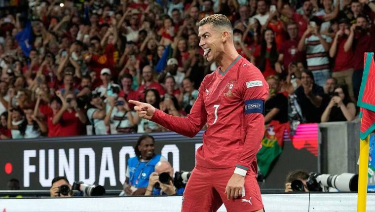 Ronaldo nguy cơ bị treo giò 6 tháng ở