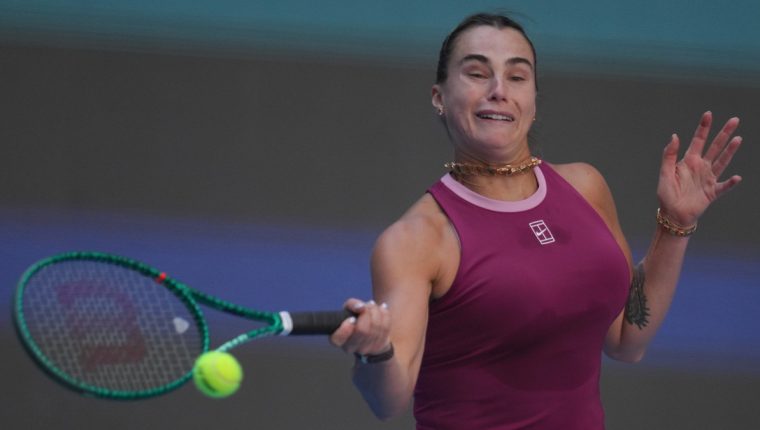 Sabalenka nối gót Rybakina rời Trung Quốc Mở rộng
