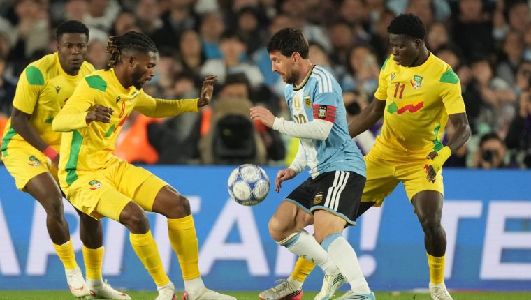Argentina 0-0 Benin (H1): Messi bỏ lỡ