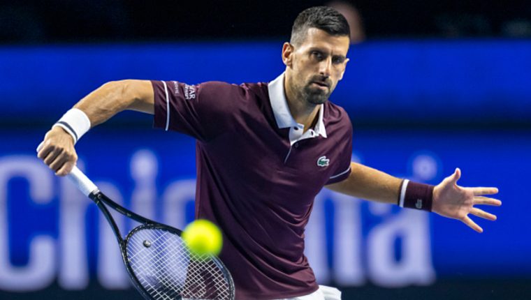 Djokovic thắng ngược trong ngày trở lại Basel sau