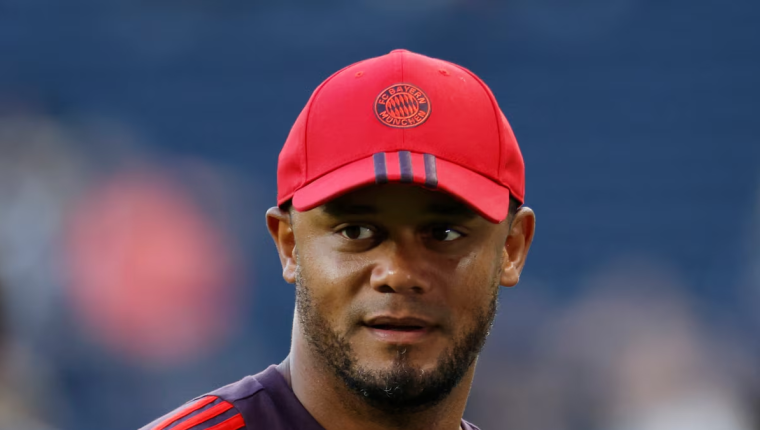 Giám đốc Bayern: 'Tôi nằm luôn ở nhà Kompany