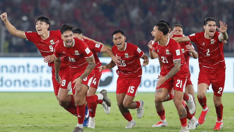 Indonesia thắng luân lưu Thái Lan, vô địch FIFA