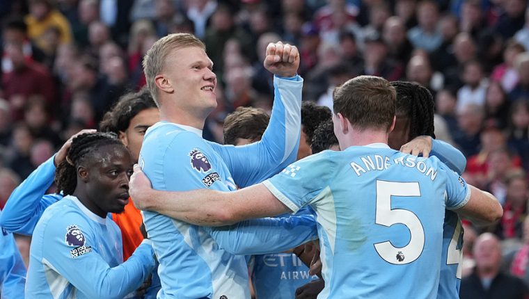 Man City đè bẹp Liverpool, duy trì mạch thắng