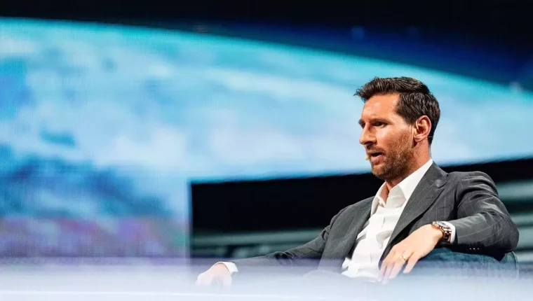 Messi lại đối đầu Ronaldo khi mua CLB Tây