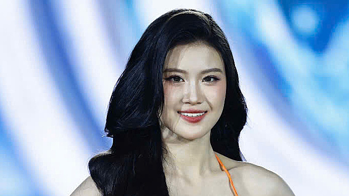 Ba người đẹp tuổi teen thi Hoa hậu Việt