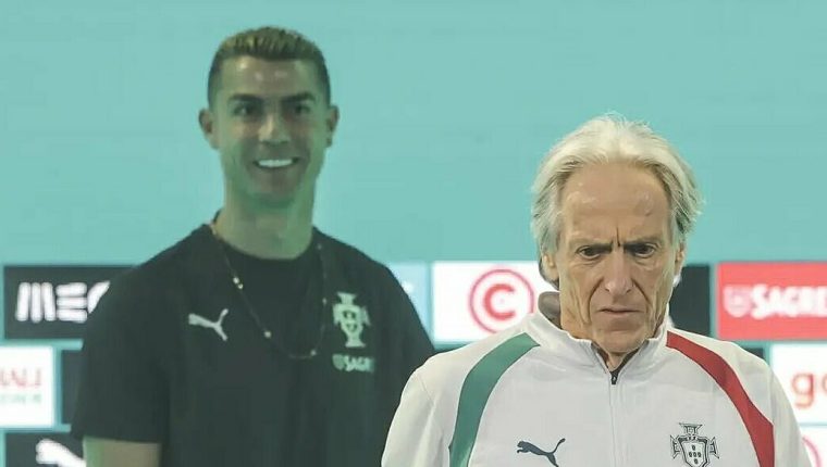 HLV Jorge Jesus bị đe dọa sa thải nếu