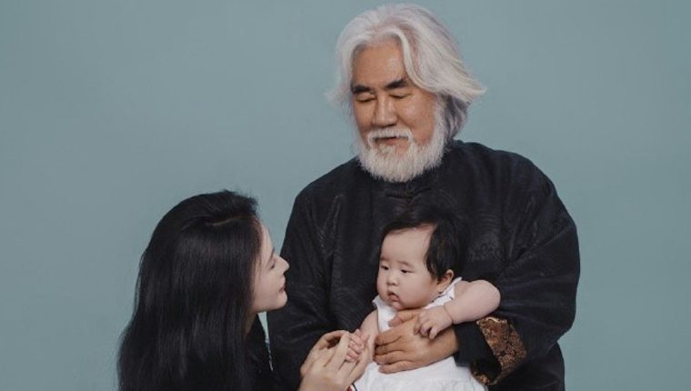 'Trùm phim kiếm hiệp' đón tuổi lên hai của
